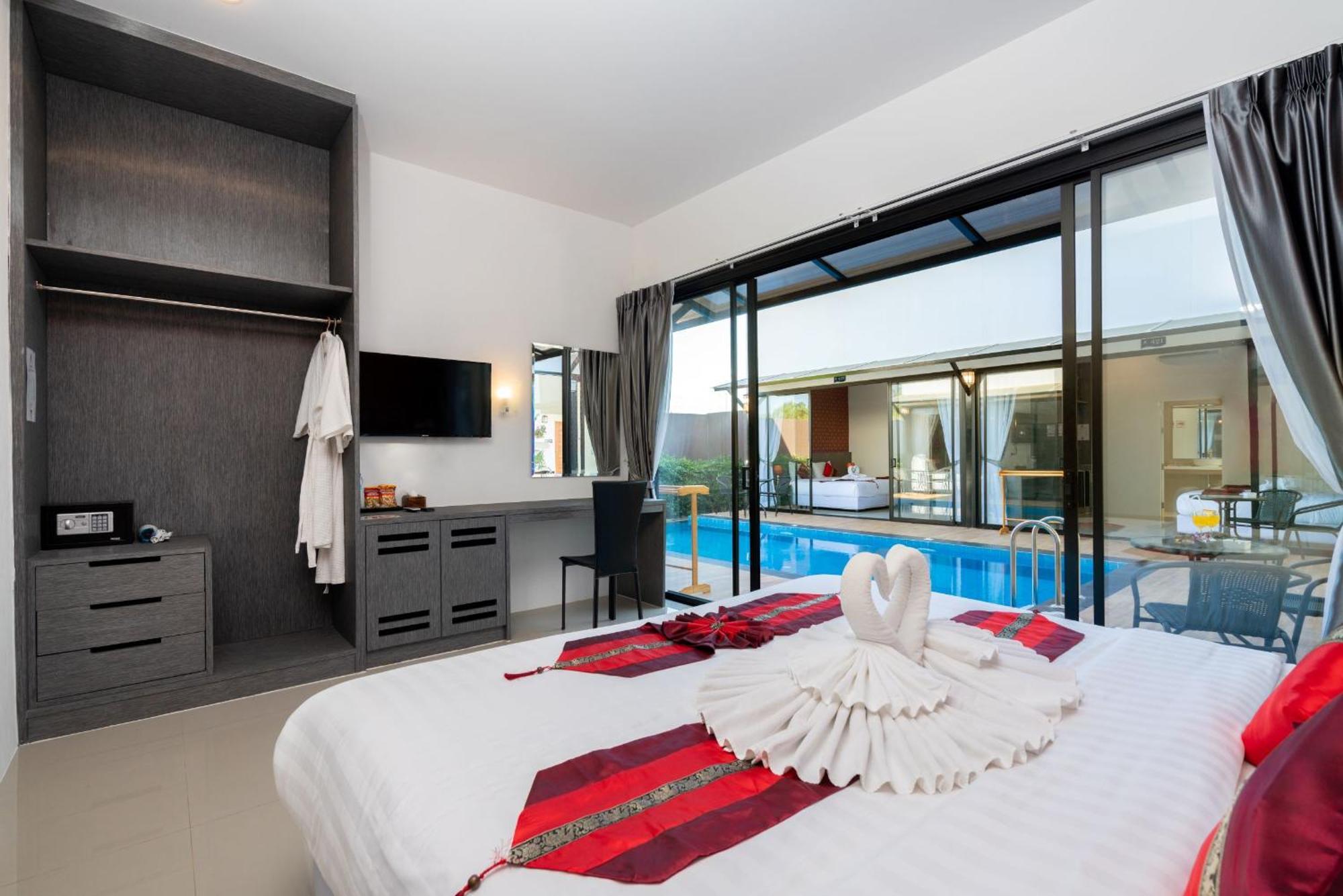 Thames Tara Private Pool Villa Rawai Phuket - Sha Extra Plus Exterior foto